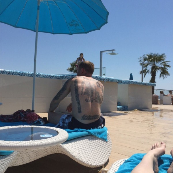 Лежу я на пляжу: чудовищно прекрасные отдыхающие, которых можно встретить на любом пляже Лежу я на пляжу: чудовищно прекрасные отдыхающие, которых можно встретить на любом пляже