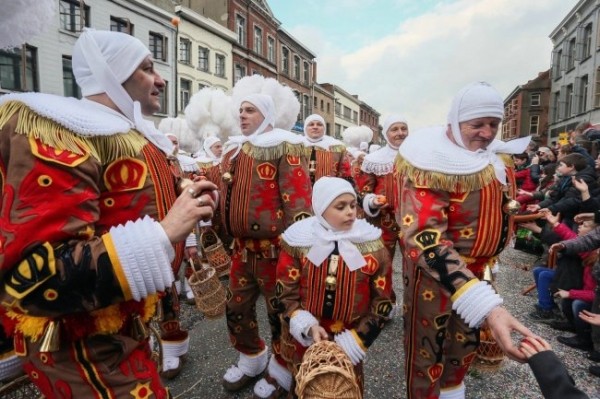 Примечательные особенности празднования дней рождения у разных народов
