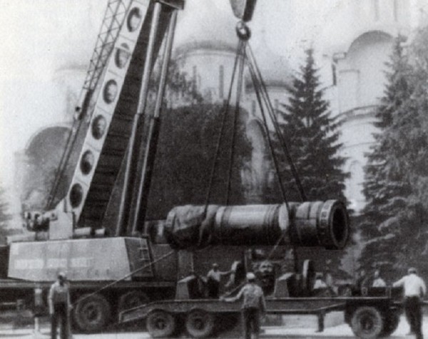 Декоративные ядра и платная установка: 9 занимательных фактов о Царь-пушке