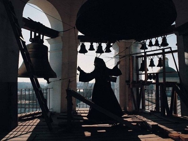 Как появились колокола, и по какому принципу в них звонят в России