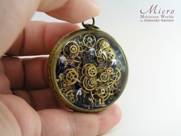 Миниатюры в старинных карманных часах (33 фото) Миниатюры в старинных карманных часах (33 фото)