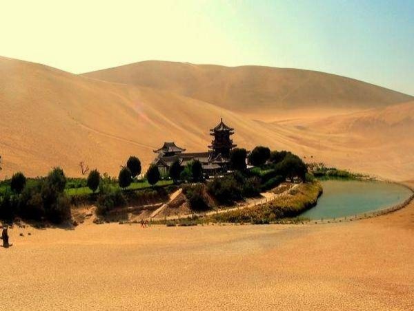 7 самых красивых оазисов мира (21 фото)