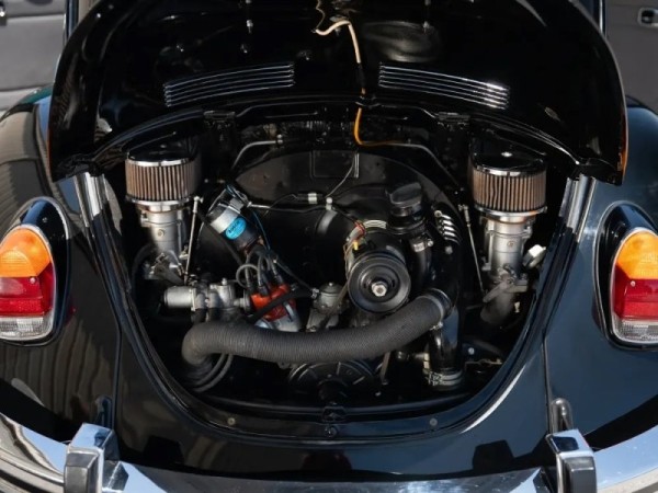 Уникальный лимузин VW Beetle по прозвищу Rollswagen пустят с молотка Уникальный лимузин VW Beetle по прозвищу Rollswagen пустят с молотка