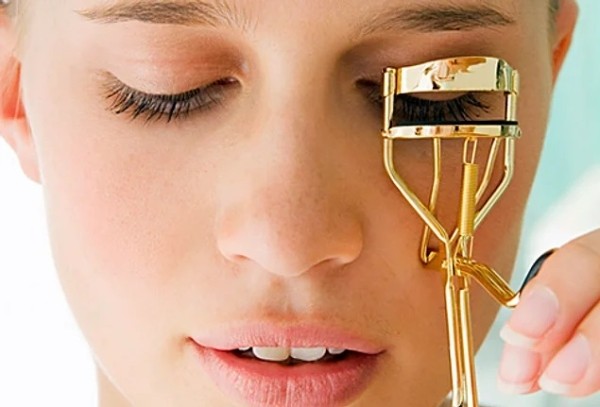 10 поистине женских привычек, которые мужчины отказываются понимать