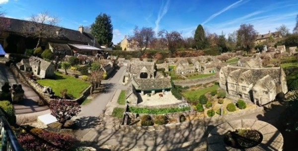 Модель модели деревни в Англии (7 фото)