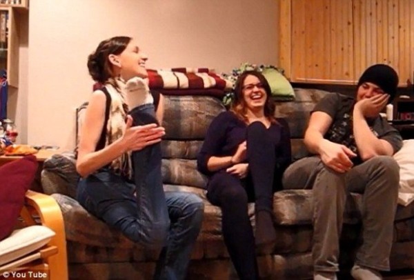 Девушка, победившая рак, теперь может вращать ногой на 180 градусов (6 фото + видео) Девушка, победившая рак, теперь может вращать ногой на 180 градусов (6 фото + видео)