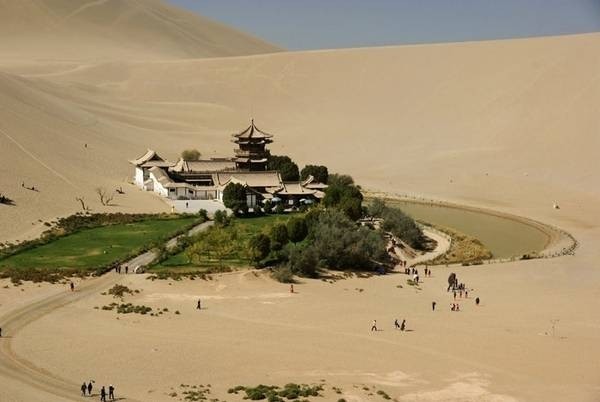 7 самых красивых оазисов мира (21 фото)