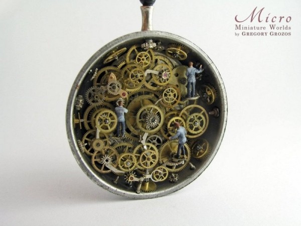 Миниатюры в старинных карманных часах (33 фото) Миниатюры в старинных карманных часах (33 фото)