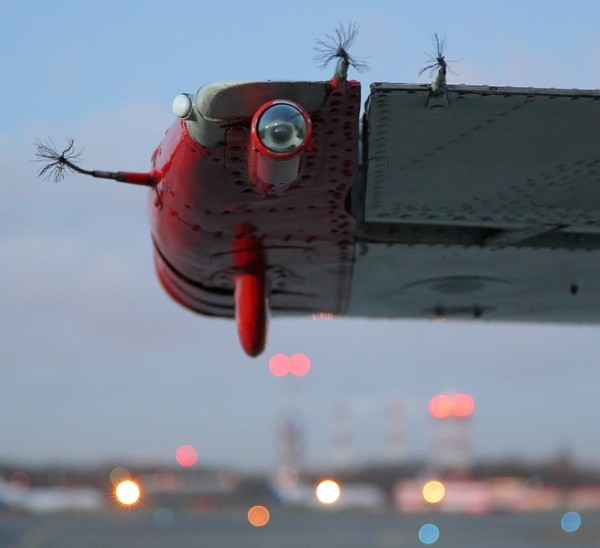 Что будет, если в самолет попадет молния? Что будет, если в самолет попадет молния?