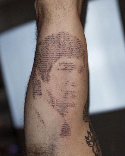 ASCII-татуировки от Андреаса Вронтиса (19 фото)