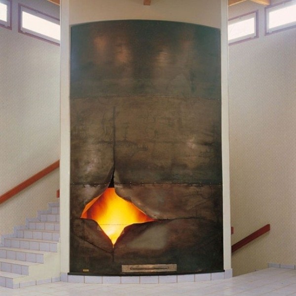 История возникновения камина (10 фото)