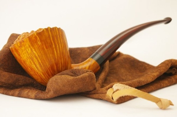 Уникальные формы курительных трубок (7 фото)