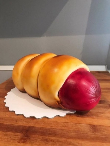 Торты, которые меньше всего похожи на торты (21 фото)