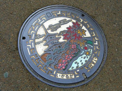 Японские канализационные люки (28 фото)