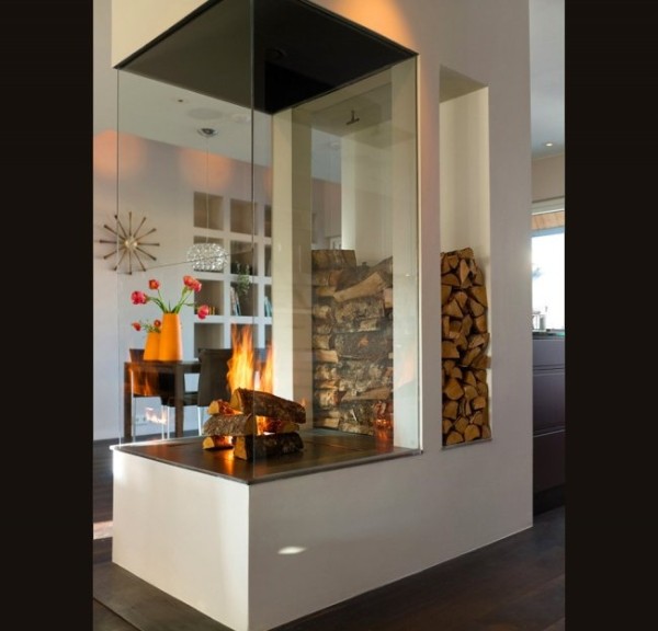 История возникновения камина (10 фото)