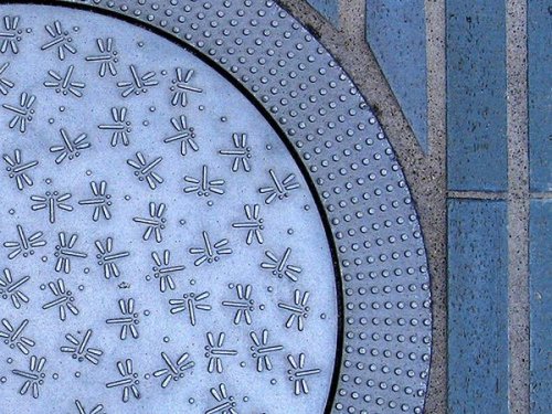 Японские канализационные люки (28 фото)