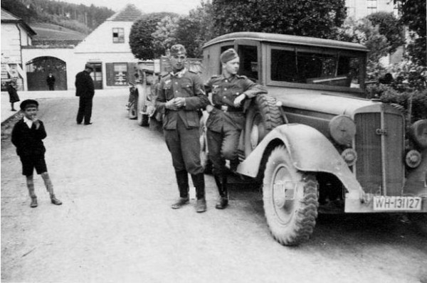 Что известные автомобильные бренды выпускали во время Второй мировой (15 фото)