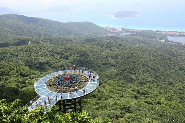 Экстремальный туризм в Китае: развлечения не для слабонервных Экстремальный туризм в Китае: развлечения не для слабонервных