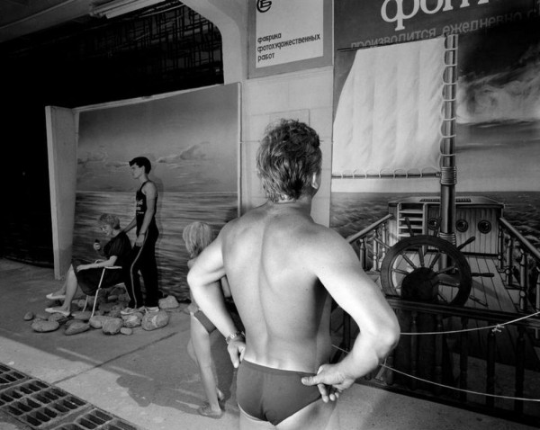 Сочи — российская ривьера 1988 года в фотографиях Карла де Кейзера Сочи — российская ривьера 1988 года в фотографиях Карла де Кейзера