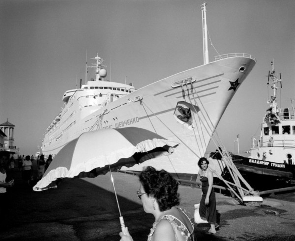 Сочи — российская ривьера 1988 года в фотографиях Карла де Кейзера Сочи — российская ривьера 1988 года в фотографиях Карла де Кейзера
