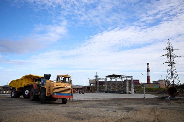 Музей техники на площади Металлургов в Никеле — новый туристический бренд Мурманской области