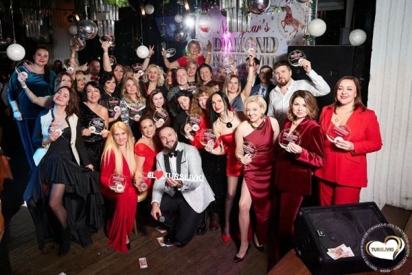 Магия блеска: «TURSLIVKI» устроили главный триумф этой зимы! Магия блеска: «TURSLIVKI» устроили главный триумф этой зимы!