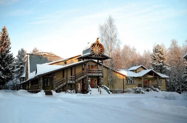 Где искать настоящую зиму? 5 самых красивых деревень России, занесенных снегом