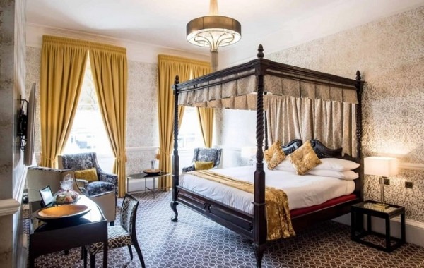 Самые древние отели, которые до сих пор принимают гостей