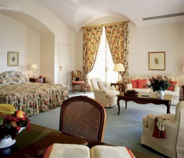 Самые древние отели, которые до сих пор принимают гостей