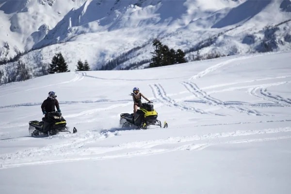 Зимние национальные парки России: где снег лежит нетронутым, а лоси выходят к дорогам