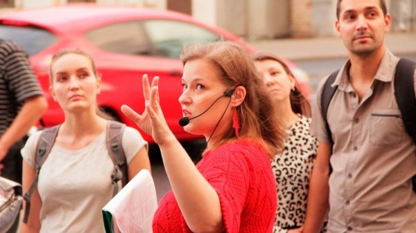 Экскурсоводы-легенды: истории гидов, которые изменили представление о профессии Экскурсоводы-легенды: истории гидов, которые изменили представление о профессии