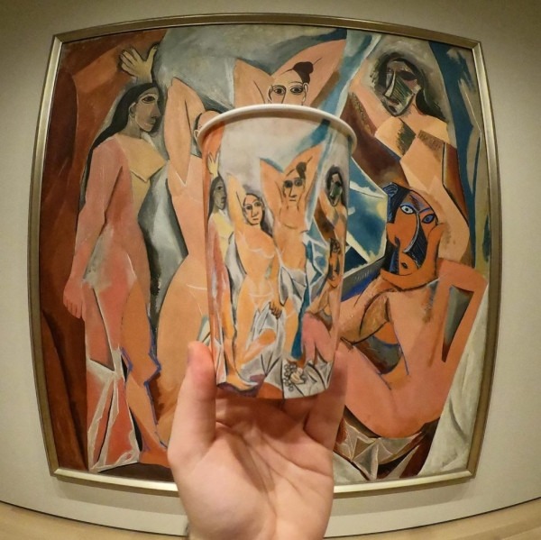 Бросить академию, взять стаканчики и нарисовать весь мир. У него получилось