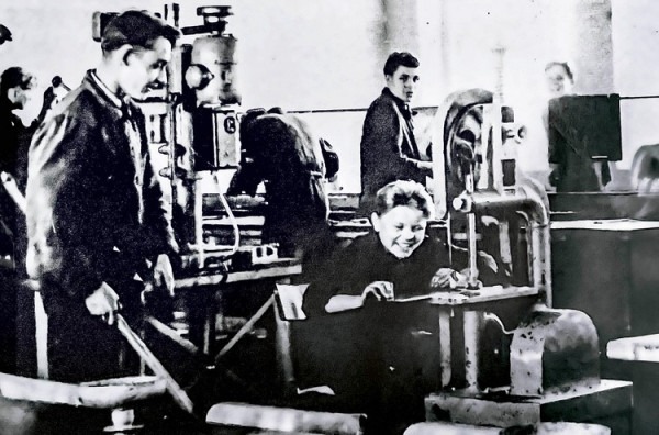 Немец уволился с завода, сел на велосипед и не возвращался домой полвека