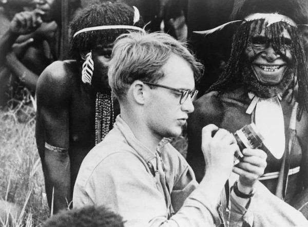Тайна исчезновения Майкла Рокфеллера, отправившегося к племени каннибалов