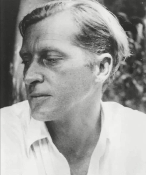 Художник, который придумал Бали: как уроженец Москвы создал образ «острова богов» и погиб на дне океана Художник, который придумал Бали: как уроженец Москвы создал образ «острова богов» и погиб на дне океана